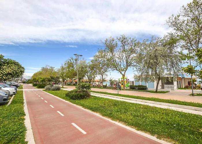 3 Bedroom Cozy In Appartement Pescara